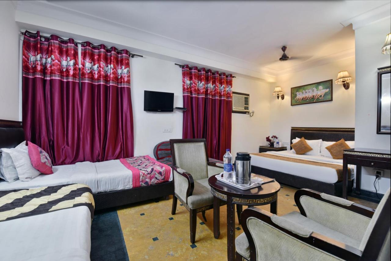 Hotel Revels By A1Rooms New Delhi Ngoại thất bức ảnh